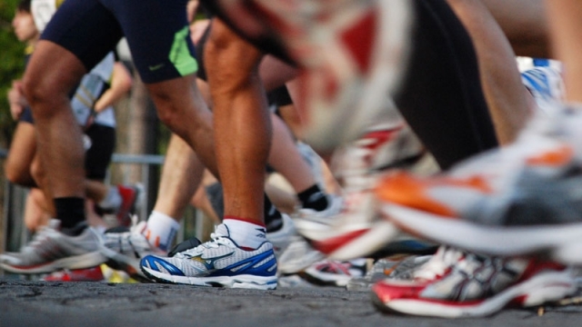 Τελικά τα αθλητικά παπούτσια βοηθάνε στο τρέξιμο;